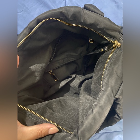 🛍️SALE🛍️Nylon quilted bag(price fixed) - Picture 3 of 4